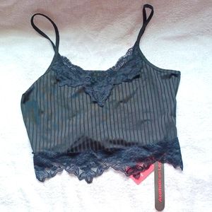 Black ribbed NWT Romwe crop top tank top lace goth gothic gothcore layering